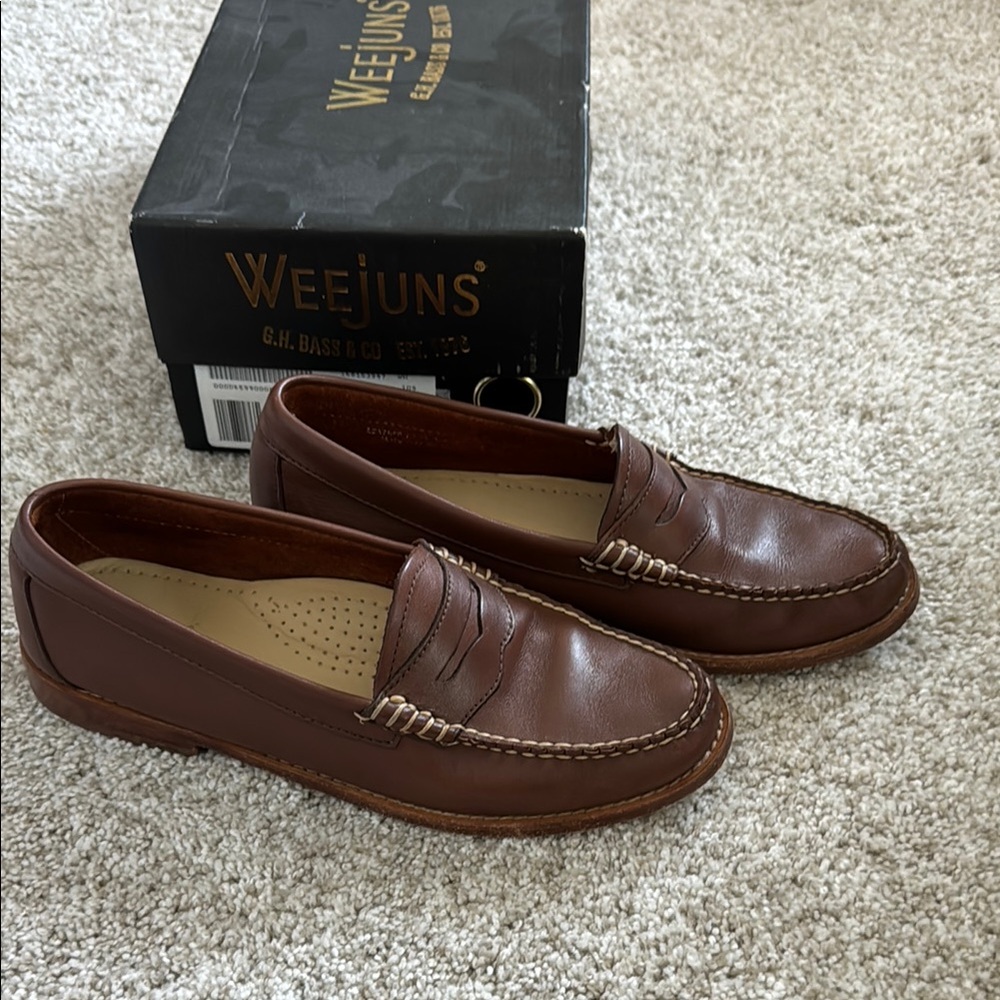 Women’s G.H. Bass & Co. Brown Whitney Penny Loafer, size 7.5